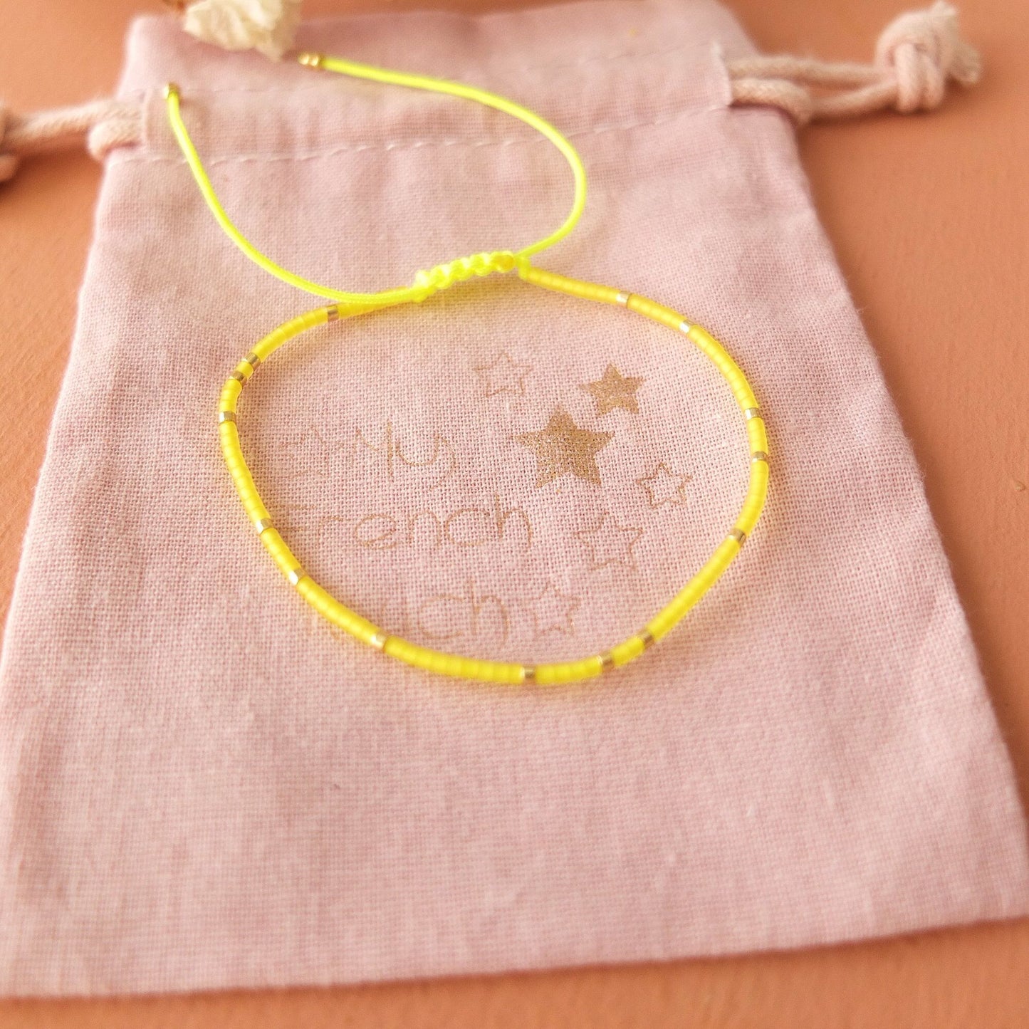 Bracelet ajustable fil de jade et perles miyuki aspect givré, coloris 40