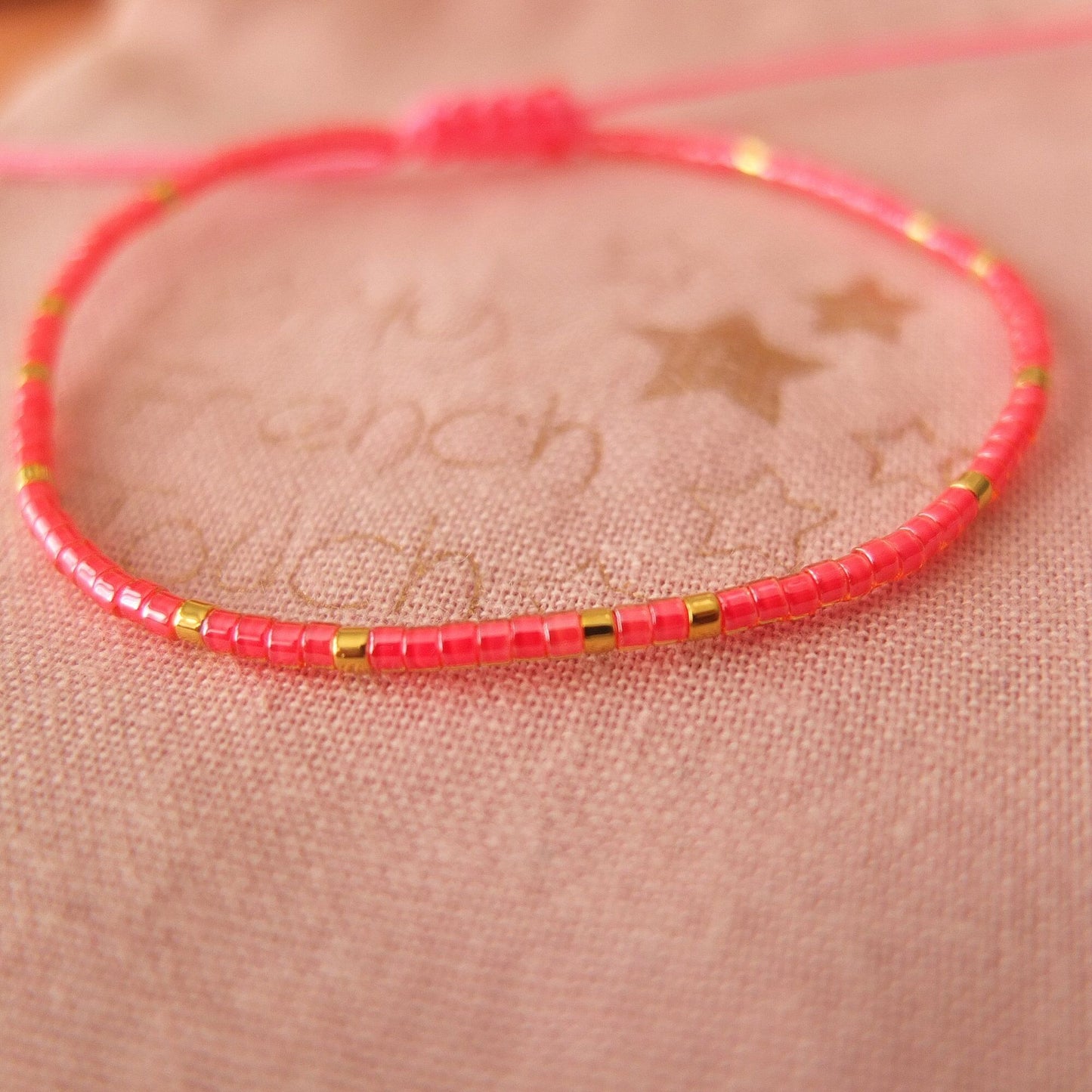 Bracelet ajustable en fil de jade et perles miyuki aspect brillant, coloris 5