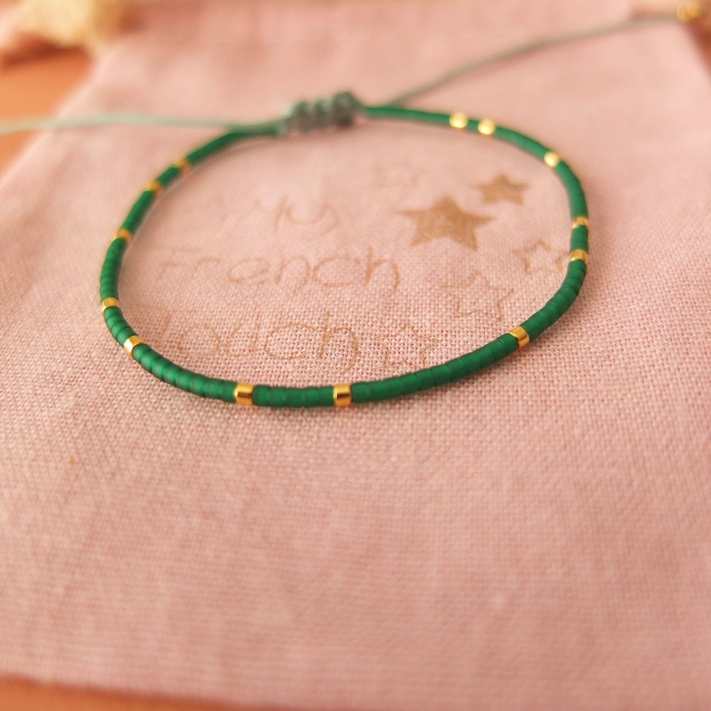 Bracelet ajustable fil de jade et perles miyuki aspect givré, coloris 4