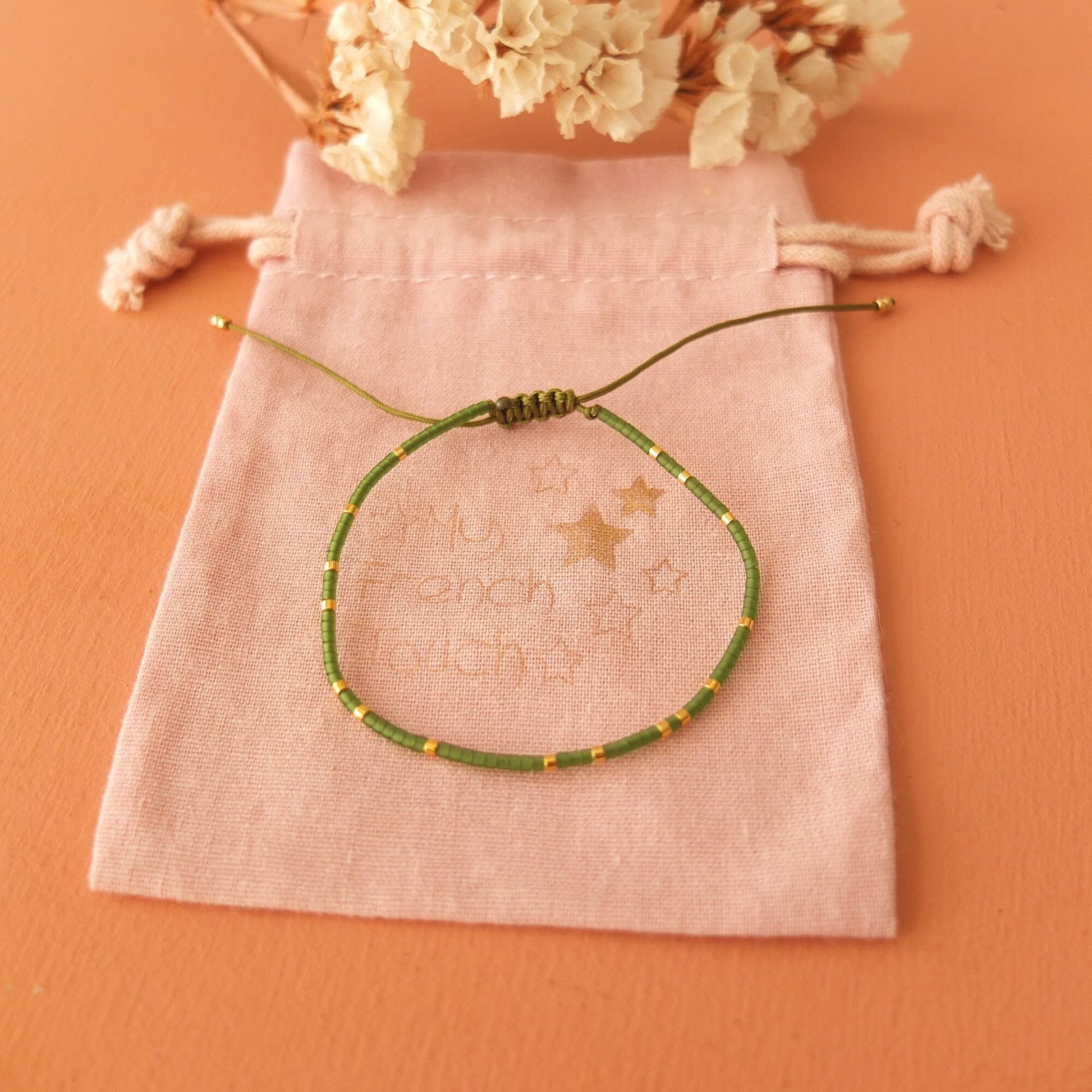 Bracelet ajustable fil de jade et perles miyuki aspect givré, coloris 32
