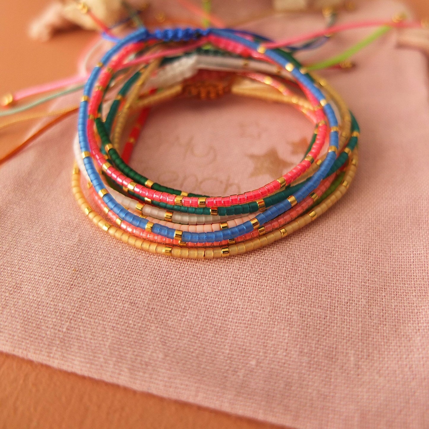 Bracelet ajustable fil de jade et perles miyuki aspect mate, coloris 2