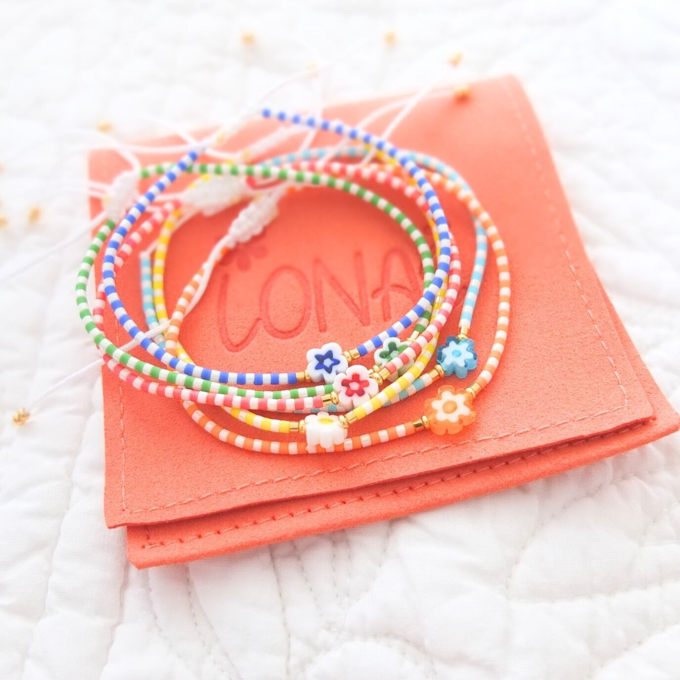 Bracelet cordon fleur millefiori, coloris 1